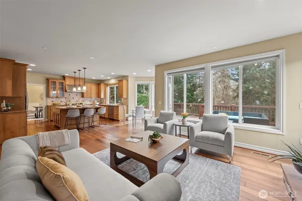 $1,888,666 | 14419 3rd Drive Southeast, Everett, WA 98208