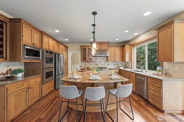 $1,888,666 | 14419 3rd Drive Southeast, Everett, WA 98208