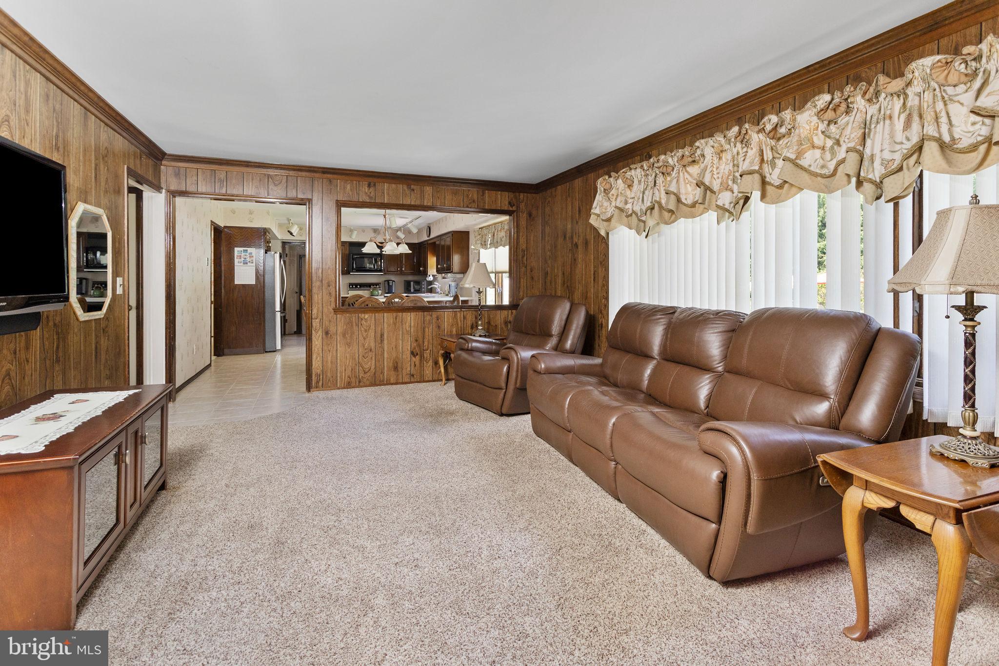 93 Peter Rafferty Drive Hamilton, NJ 08690 - Photo 12 of 55
