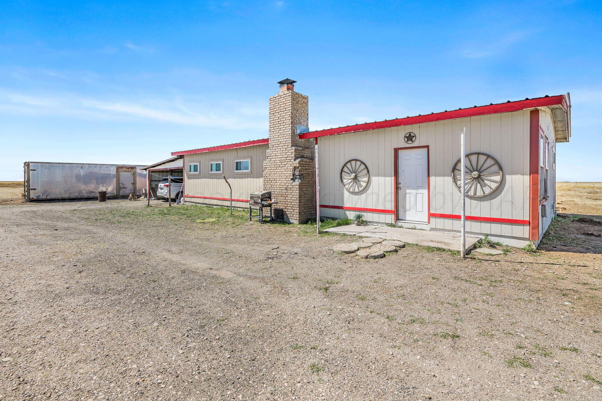 986 Highway 287 Claude, TX 79019 - Photo 13 of 24 896 US-287 Claude 01