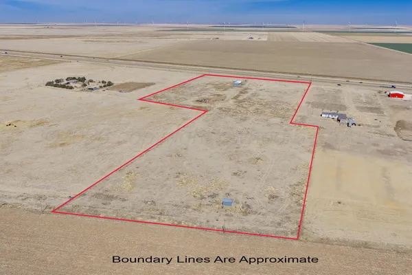 $289,000 | 986 Highway 287, Claude, TX 79019