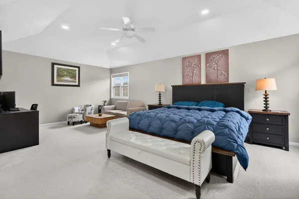 $950,000 | 484 Haleys Hill Court, Palatine, IL 60074
