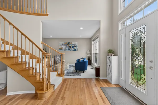 $950,000 | 484 Haleys Hill Court, Palatine, IL 60074
