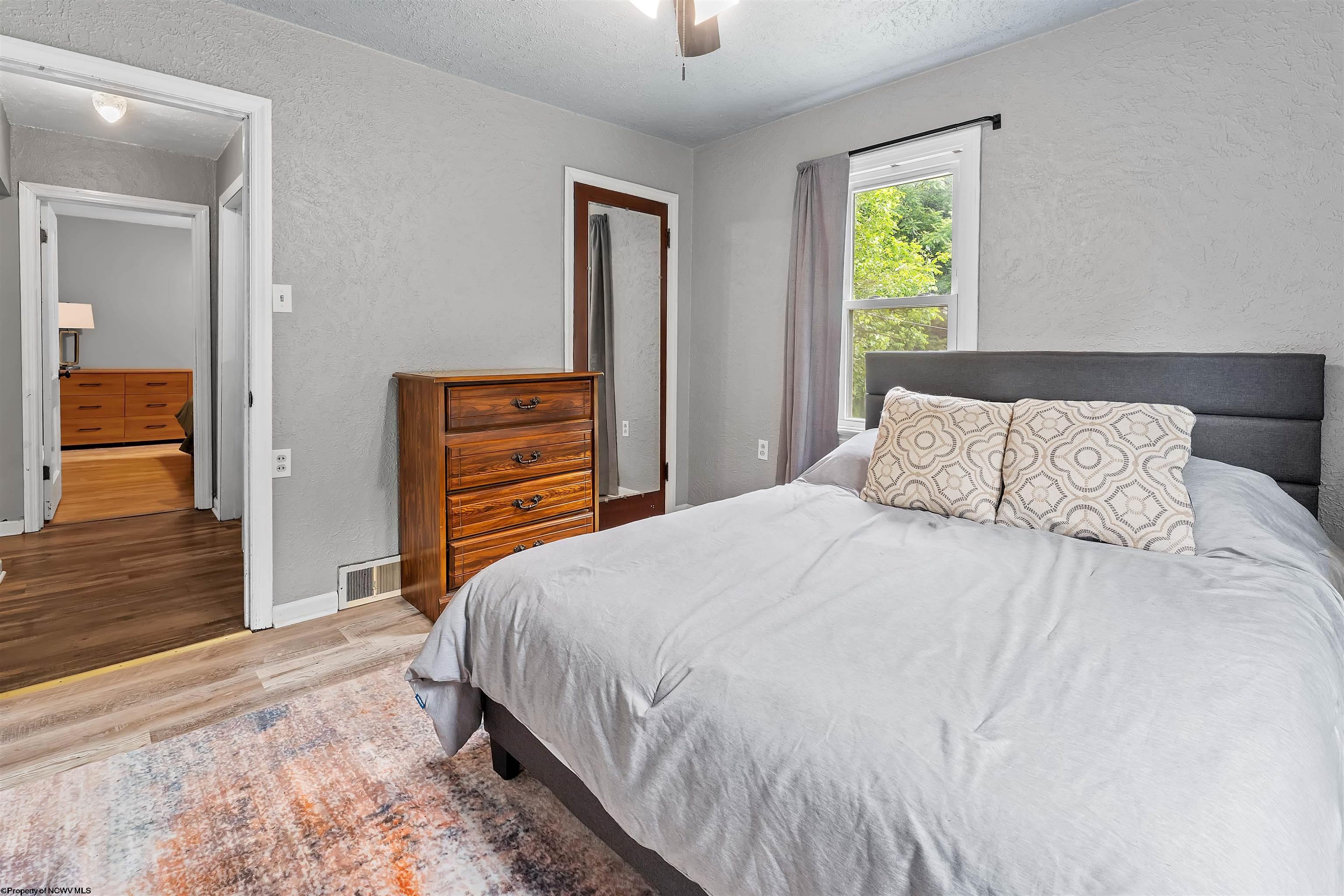 388 East Grafton Road Fairmont, WV 26554 - Photo 19 of 32 Gallery Image 19