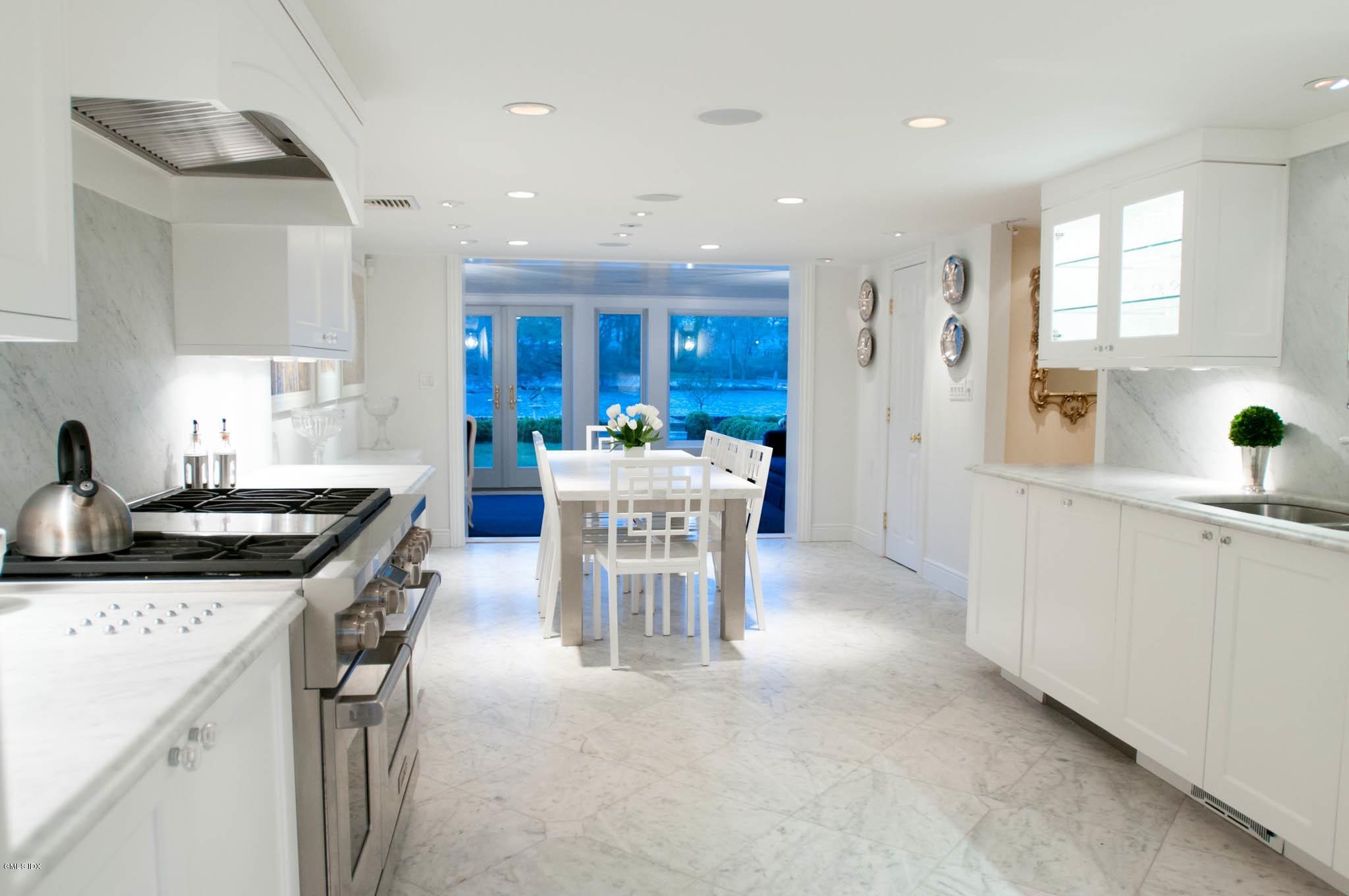 661 Steamboat Road, Unit B Greenwich, CT 06830 - Photo 13 of 61 Kitchen with View to Gardens and Water