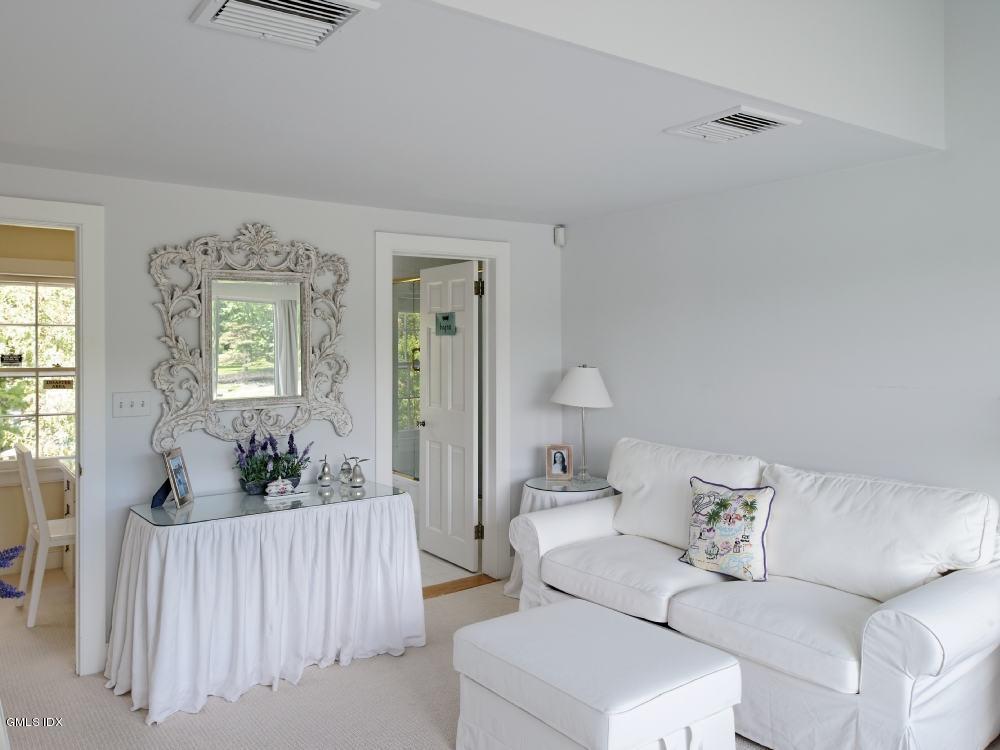 661 Steamboat Road, Unit B Greenwich, CT 06830 - Photo 28 of 61 661 Steamboat Rd 27 - WEB