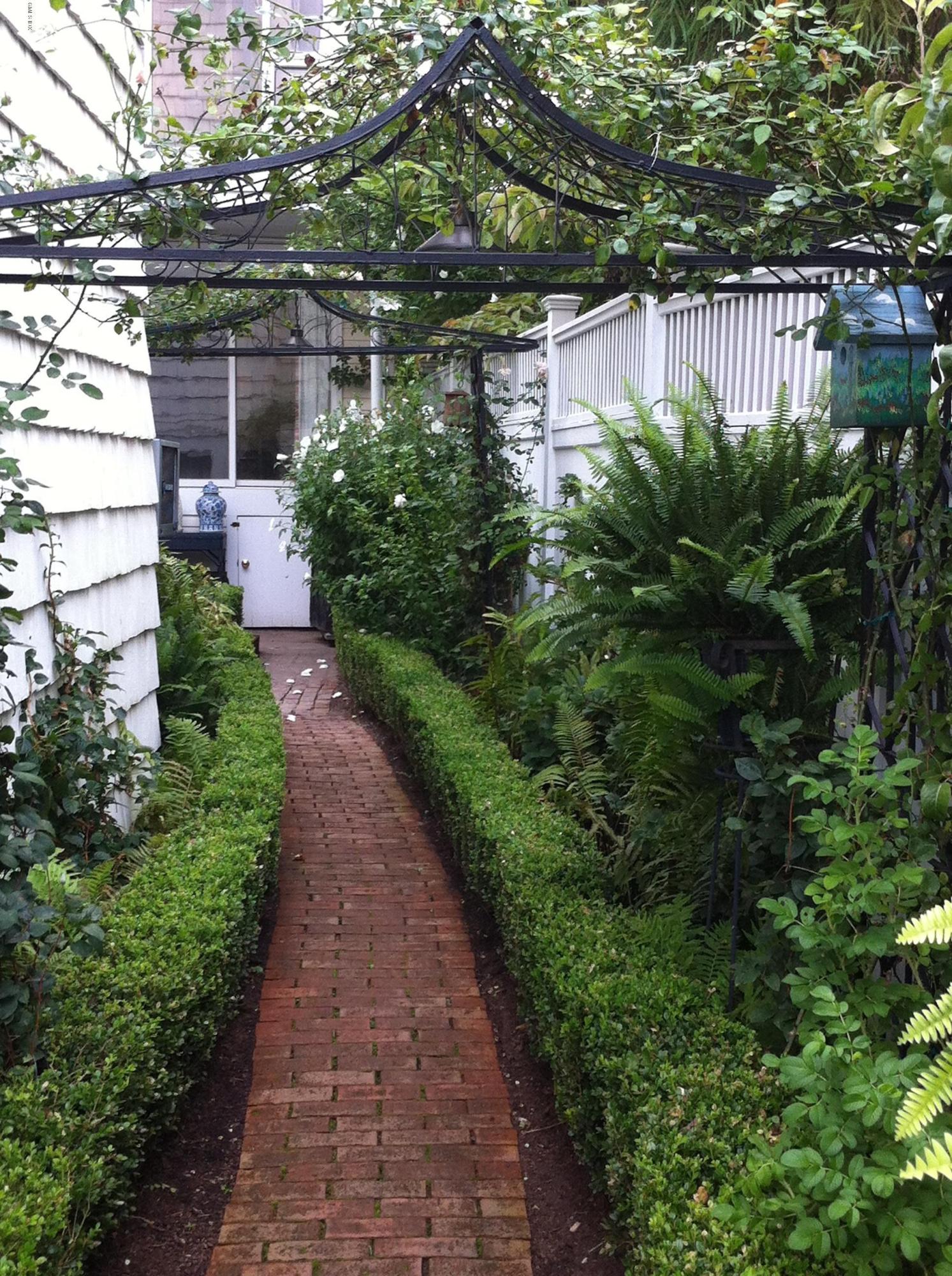 661 Steamboat Road, Unit B Greenwich, CT 06830 - Photo 43 of 61 Side Walkway Garden