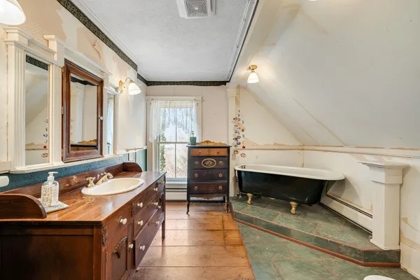 $449,000 | 546 Anderson Road, Barre Town, VT 05641