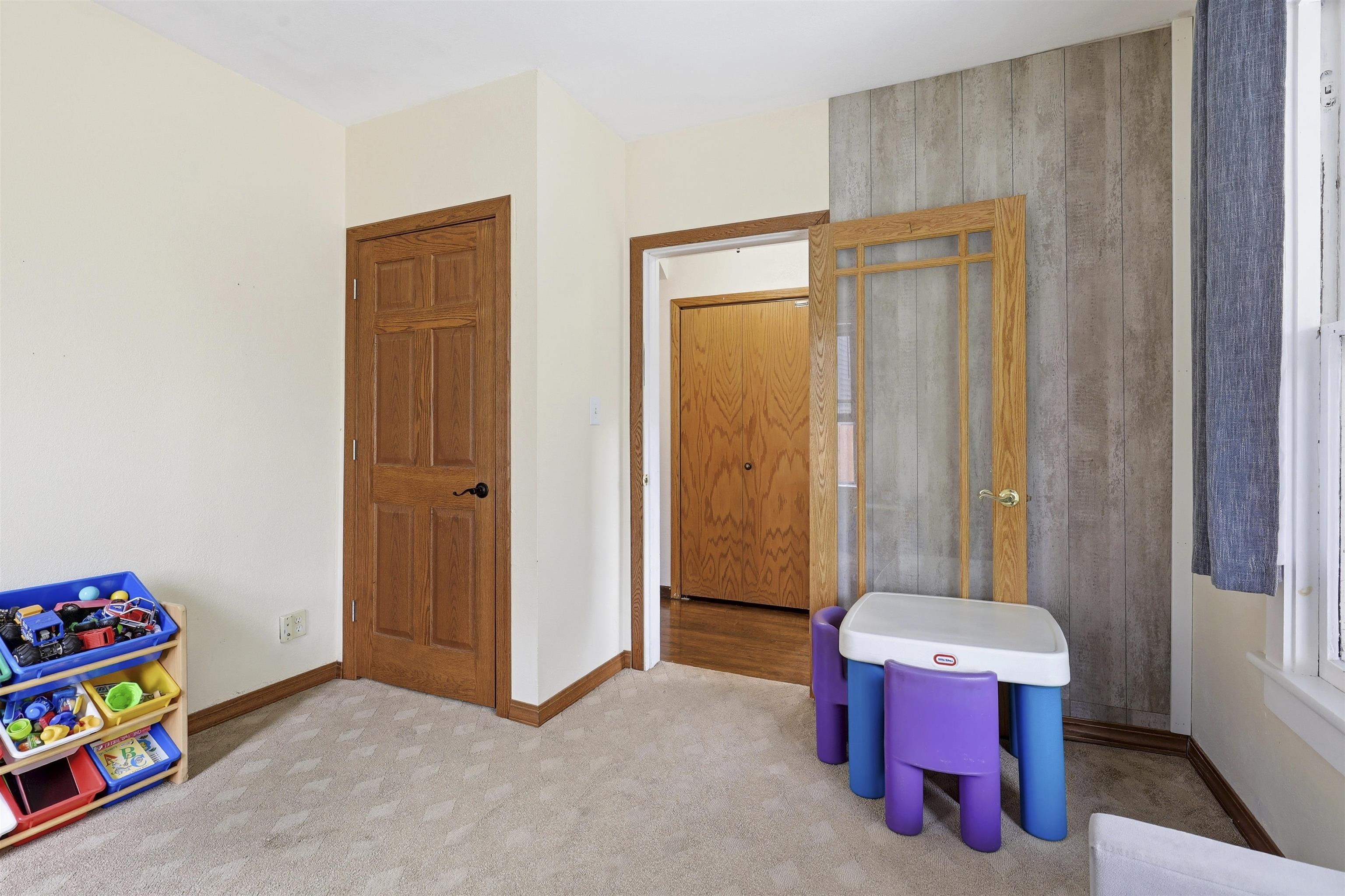 424 3rd Street Neenah, WI 54956 - Photo 17 of 36