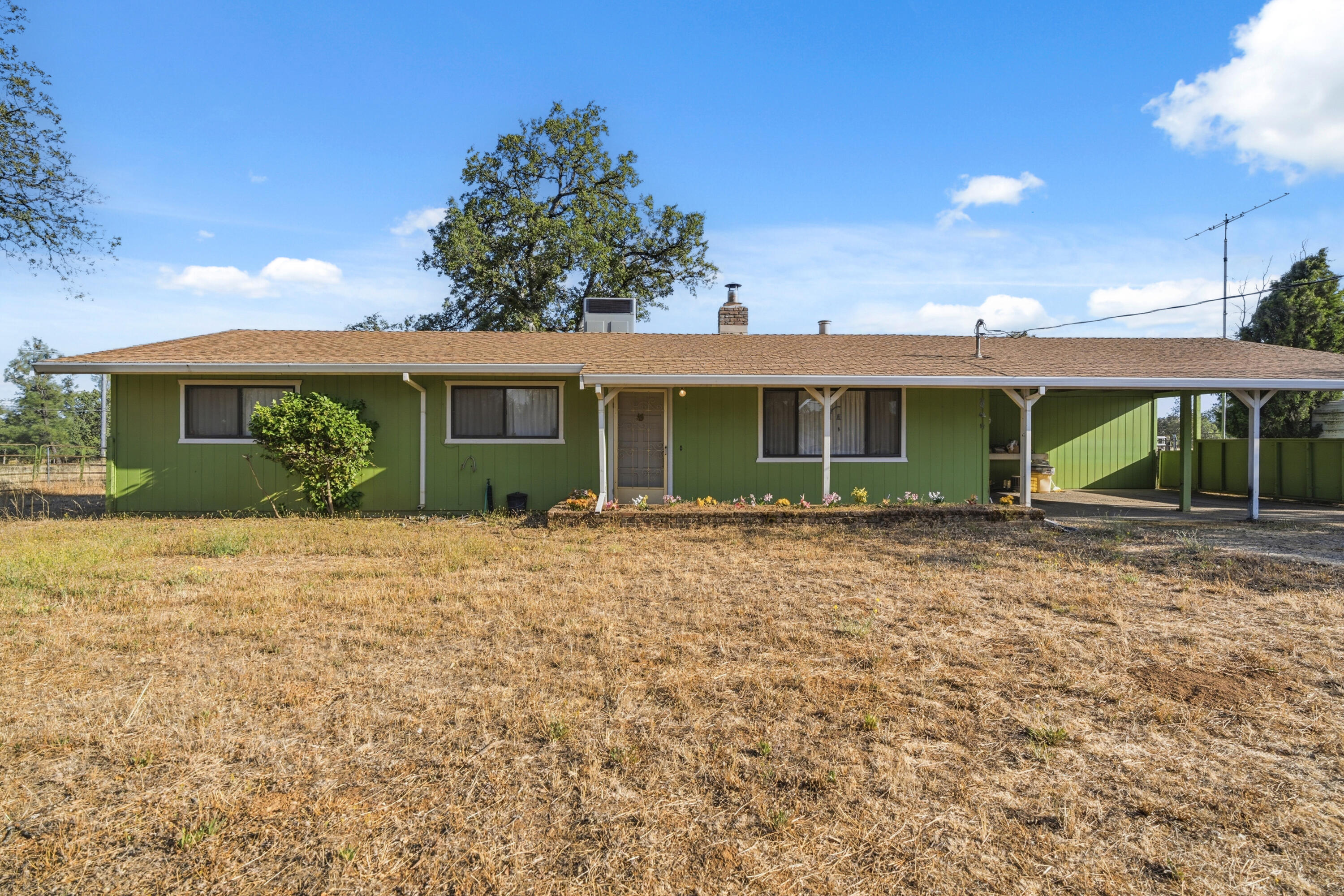 21241 Boyle Road Redding, CA 96003 - Photo 3 of 61 front