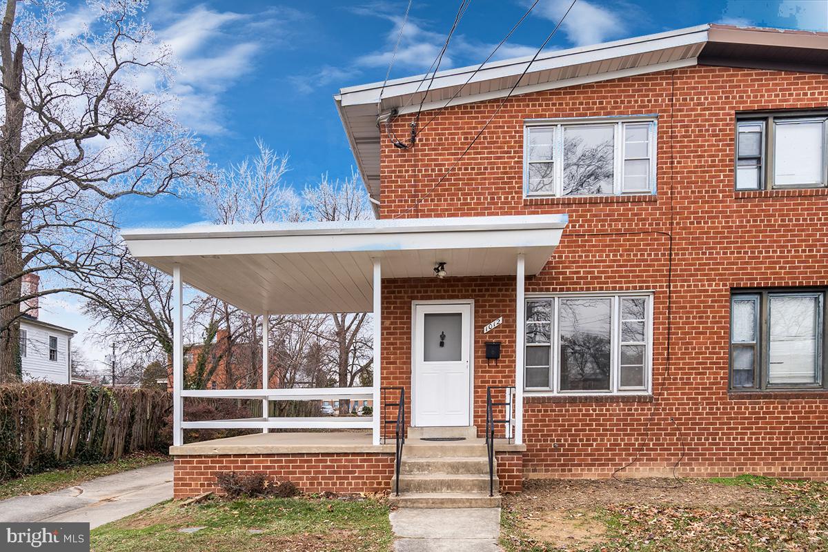 1012 Ruatan Street Silver Spring, MD 20903 - Photo 13 of 15 Gallery Image 13