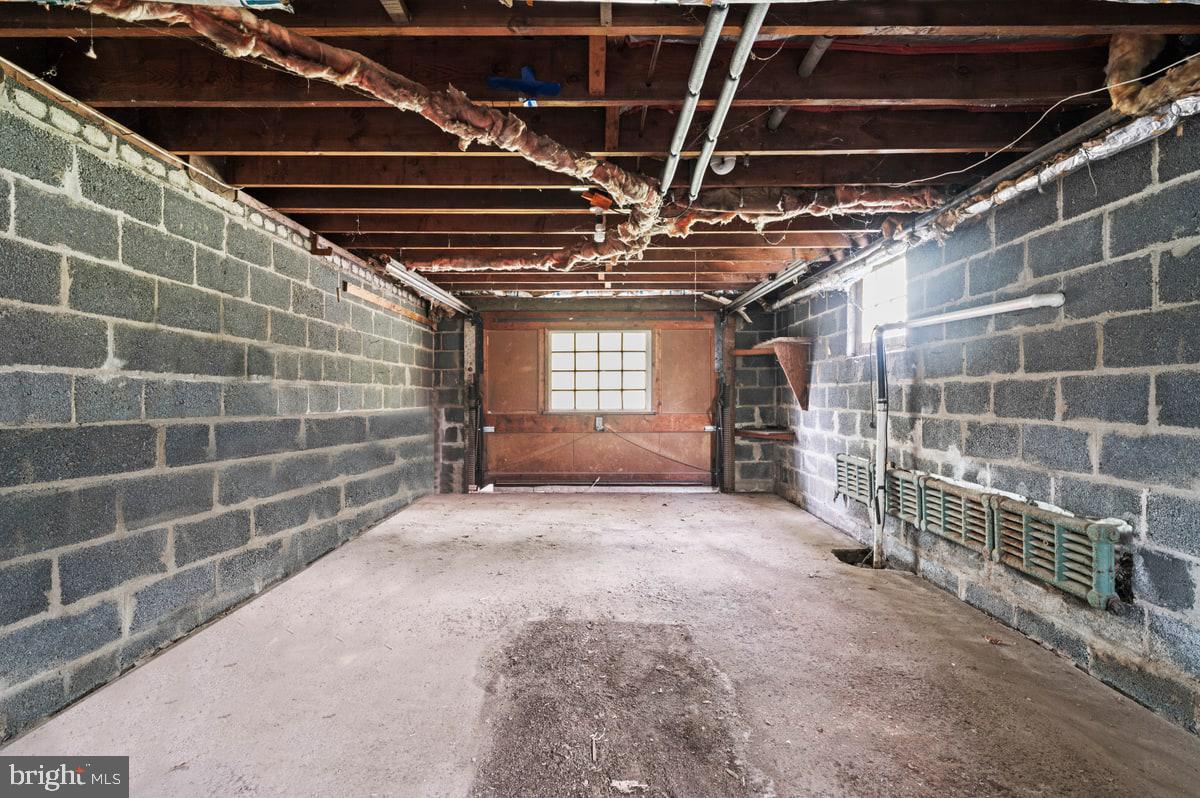 170 Iron Hill Road Doylestown, PA 18901 - Photo 16 of 20 Garage