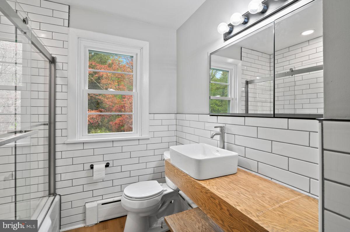 170 Iron Hill Road Doylestown, PA 18901 - Photo 10 of 20 1st Floor Full Bath