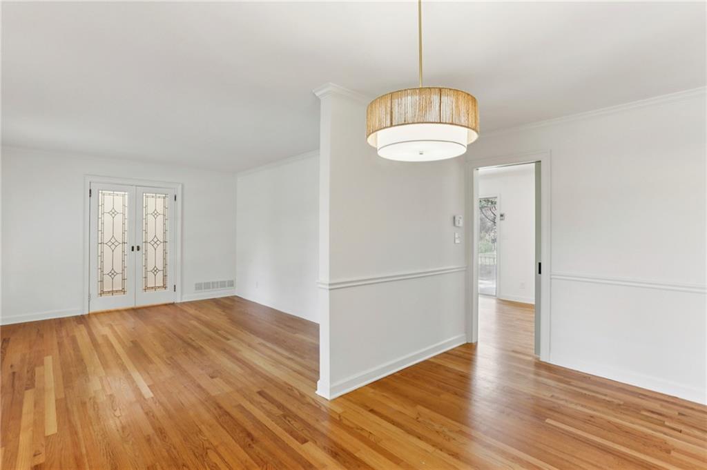 2888 Bonanza Drive Decatur, GA 30033 - Photo 4 of 35