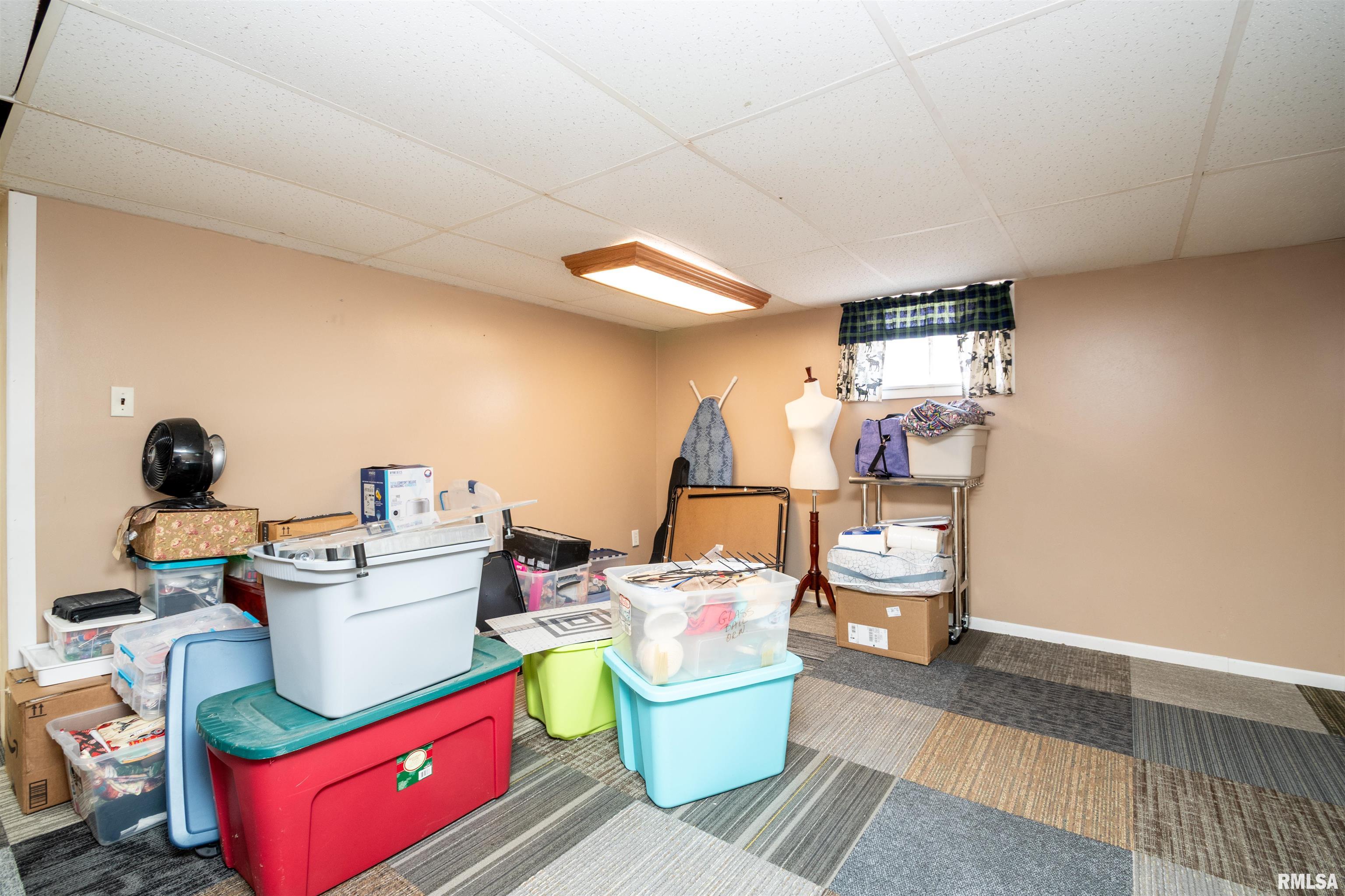 1016 Spring Bay Road East Peoria, IL 61611 - Photo 23 of 35 Gallery Image 23