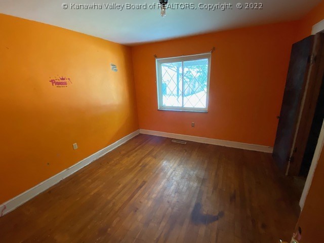 104 Mercer Road London, WV 25126 - Photo 4 of 13 Gallery Image 4