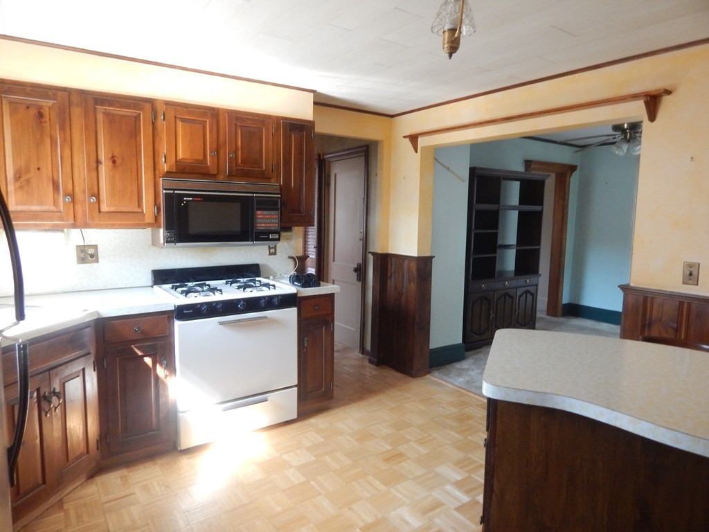 77 Pelican Road Quincy, MA 02169 - Photo 4 of 8 Gallery Image 4