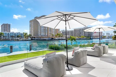 $10,990,000 | 503 Palm Drive, Hallandale Beach, FL 33009