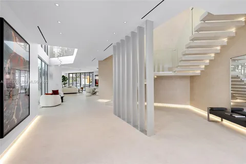 $10,990,000 | 503 Palm Drive, Hallandale Beach, FL 33009