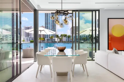 $10,990,000 | 503 Palm Drive, Hallandale Beach, FL 33009