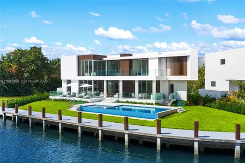 $10,990,000 | 503 Palm Drive, Hallandale Beach, FL 33009