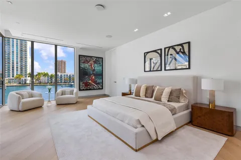 $10,990,000 | 503 Palm Drive, Hallandale Beach, FL 33009