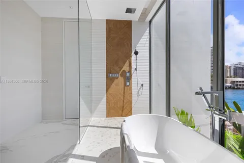 $10,990,000 | 503 Palm Drive, Hallandale Beach, FL 33009