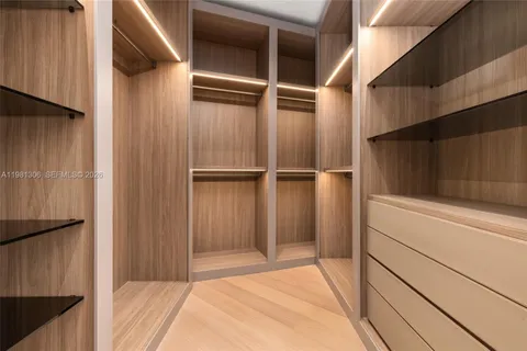 $10,990,000 | 503 Palm Drive, Hallandale Beach, FL 33009