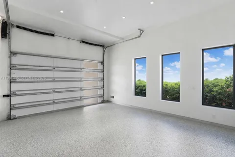 $10,990,000 | 503 Palm Drive, Hallandale Beach, FL 33009