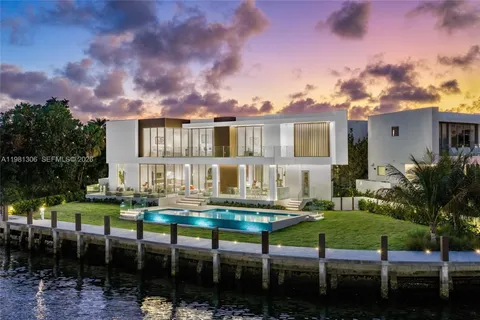 $10,990,000 | 503 Palm Drive, Hallandale Beach, FL 33009