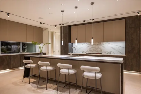 $10,990,000 | 503 Palm Drive, Hallandale Beach, FL 33009