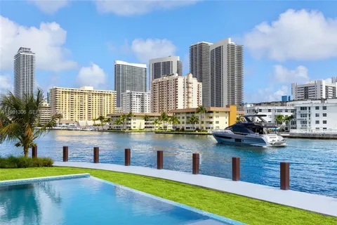$10,990,000 | 503 Palm Drive, Hallandale Beach, FL 33009