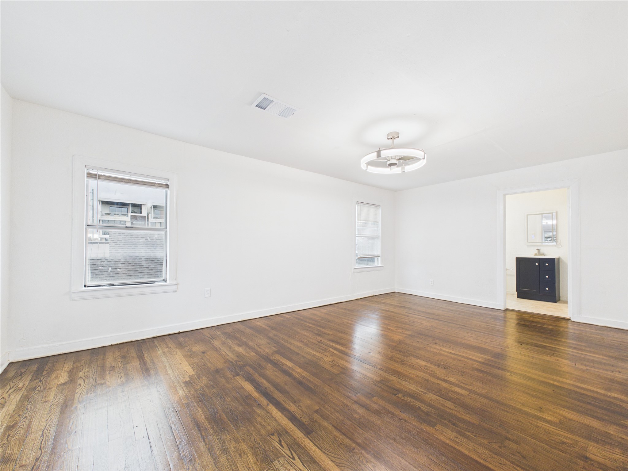 2016 Dunlavy Street, Unit 3 Houston, TX 77006 - Photo 11 of 16