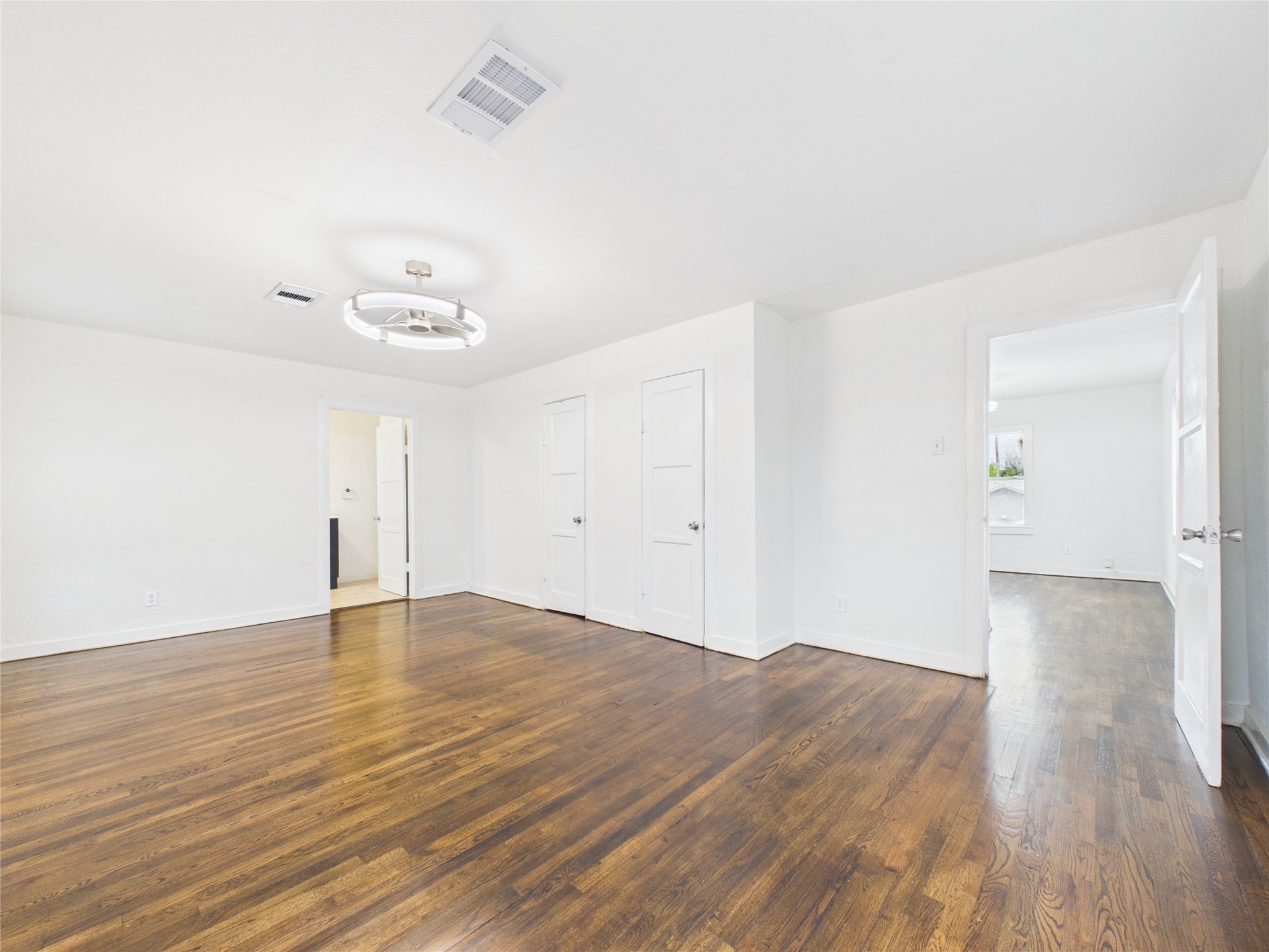 2016 Dunlavy Street, Unit 3 Houston, TX 77006 - Photo 12 of 16