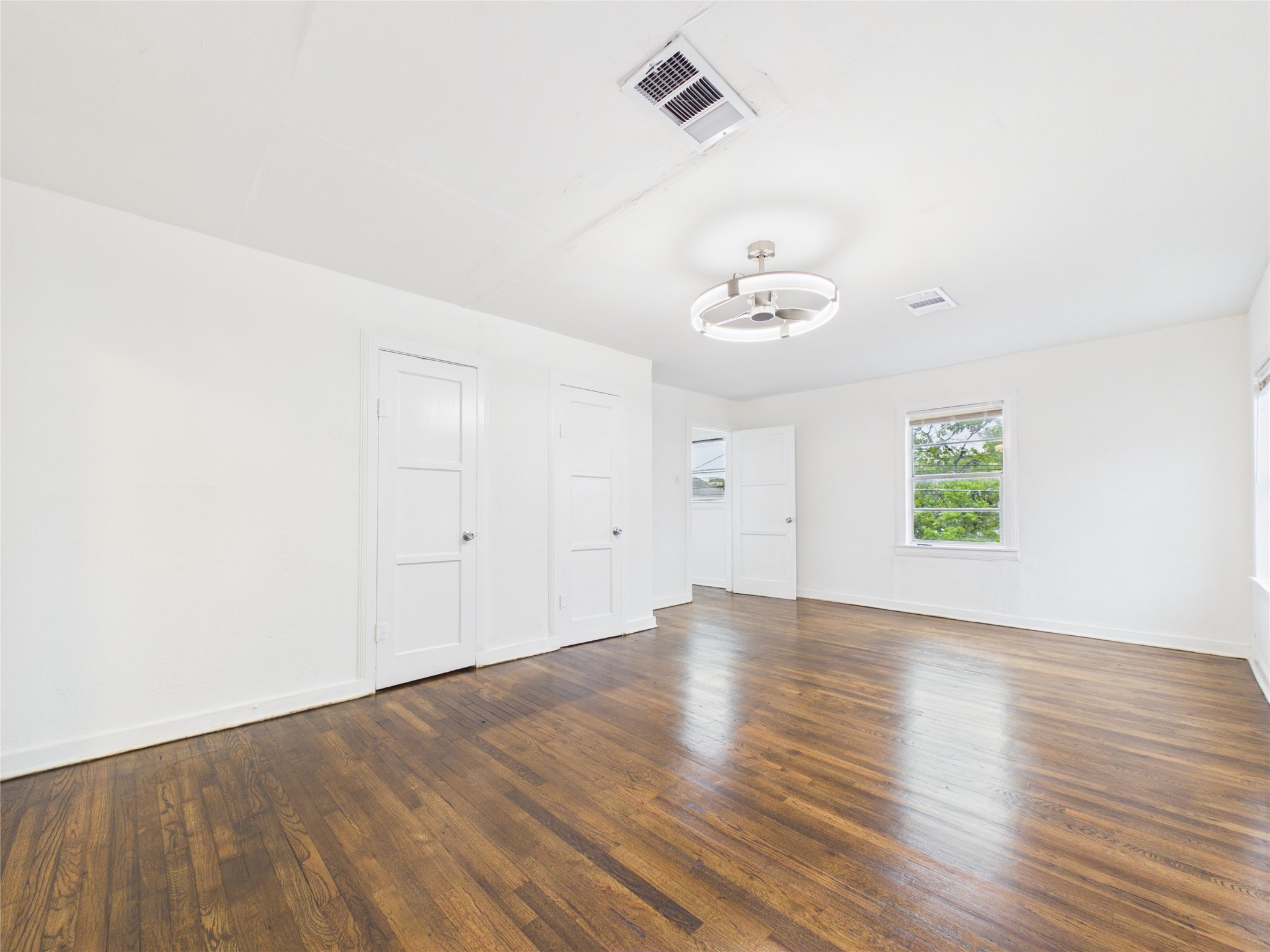 2016 Dunlavy Street, Unit 3 Houston, TX 77006 - Photo 13 of 16