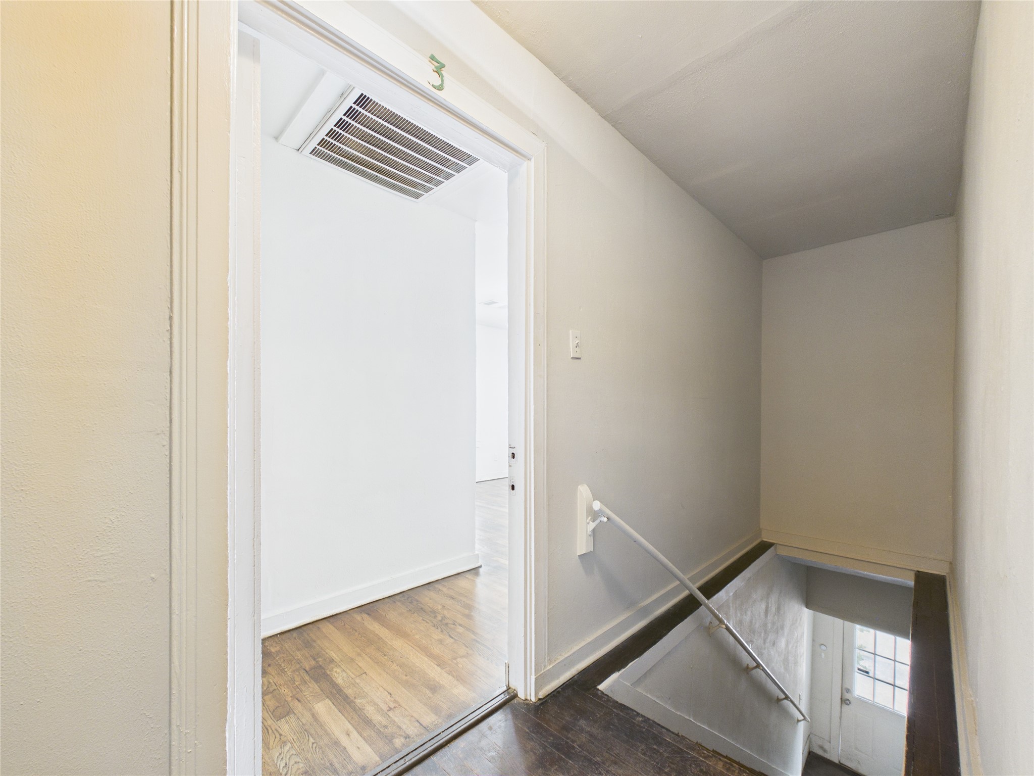 2016 Dunlavy Street, Unit 3 Houston, TX 77006 - Photo 15 of 16