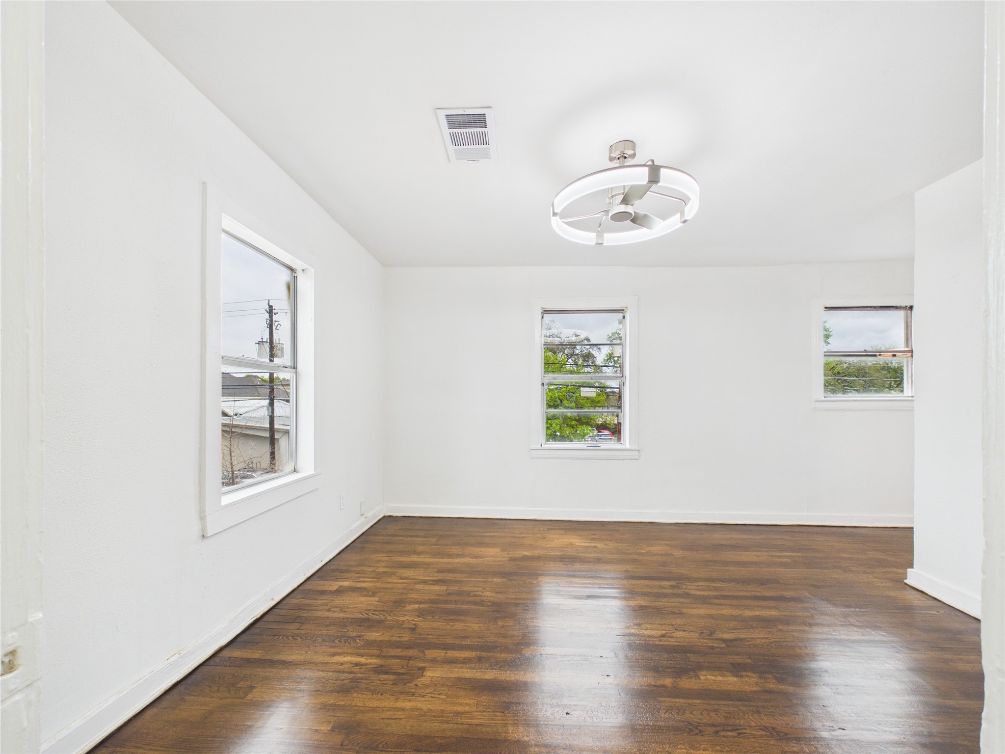 2016 Dunlavy Street, Unit 3 Houston, TX 77006 - Photo 10 of 16