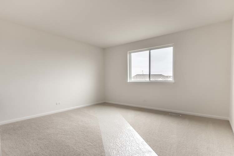 933 Willow Road Manteno, IL 60950 - Photo 16 of 20 an empty room with a window