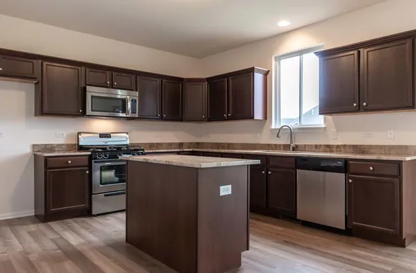 $358,900 | 933 Willow Road, Manteno, IL 60950