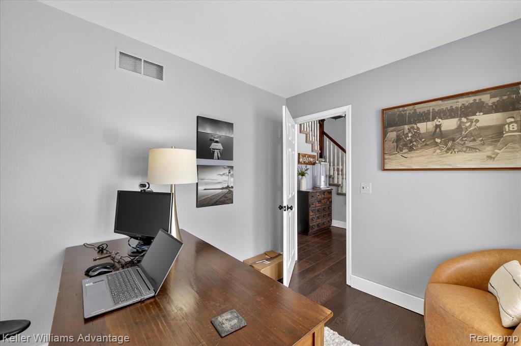 47707 Rochester Drive Novi, MI 48374 - Photo 20 of 47 Gallery Image 20