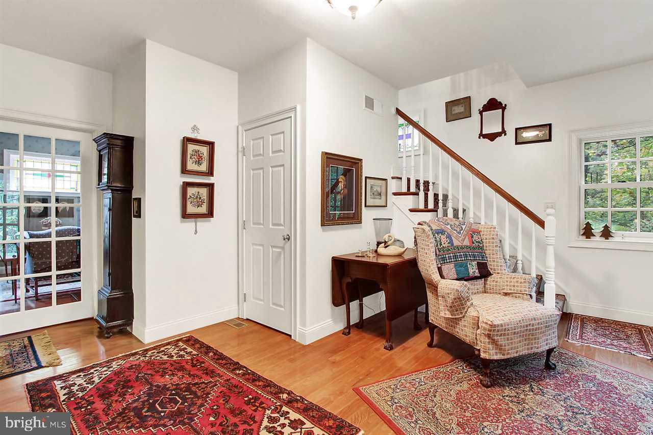 900 Buck Road Dover, PA 17315 - Photo 4 of 48 Foyer