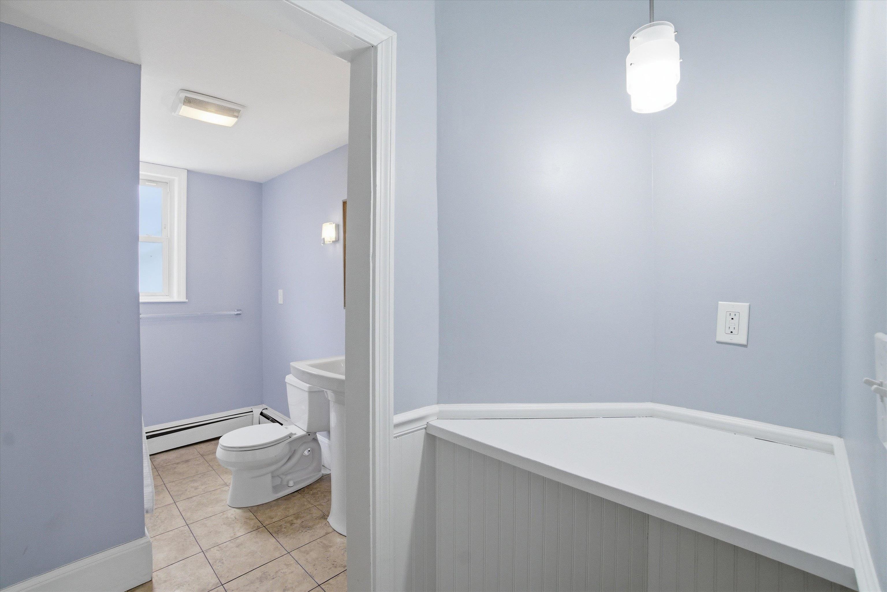 41 Dewey Street Manchester, NH 03103 - Photo 38 of 42