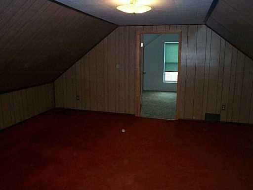 965 Cliff Mine Road Coraopolis, PA 15108 - Photo 6 of 8 Gallery Image 6