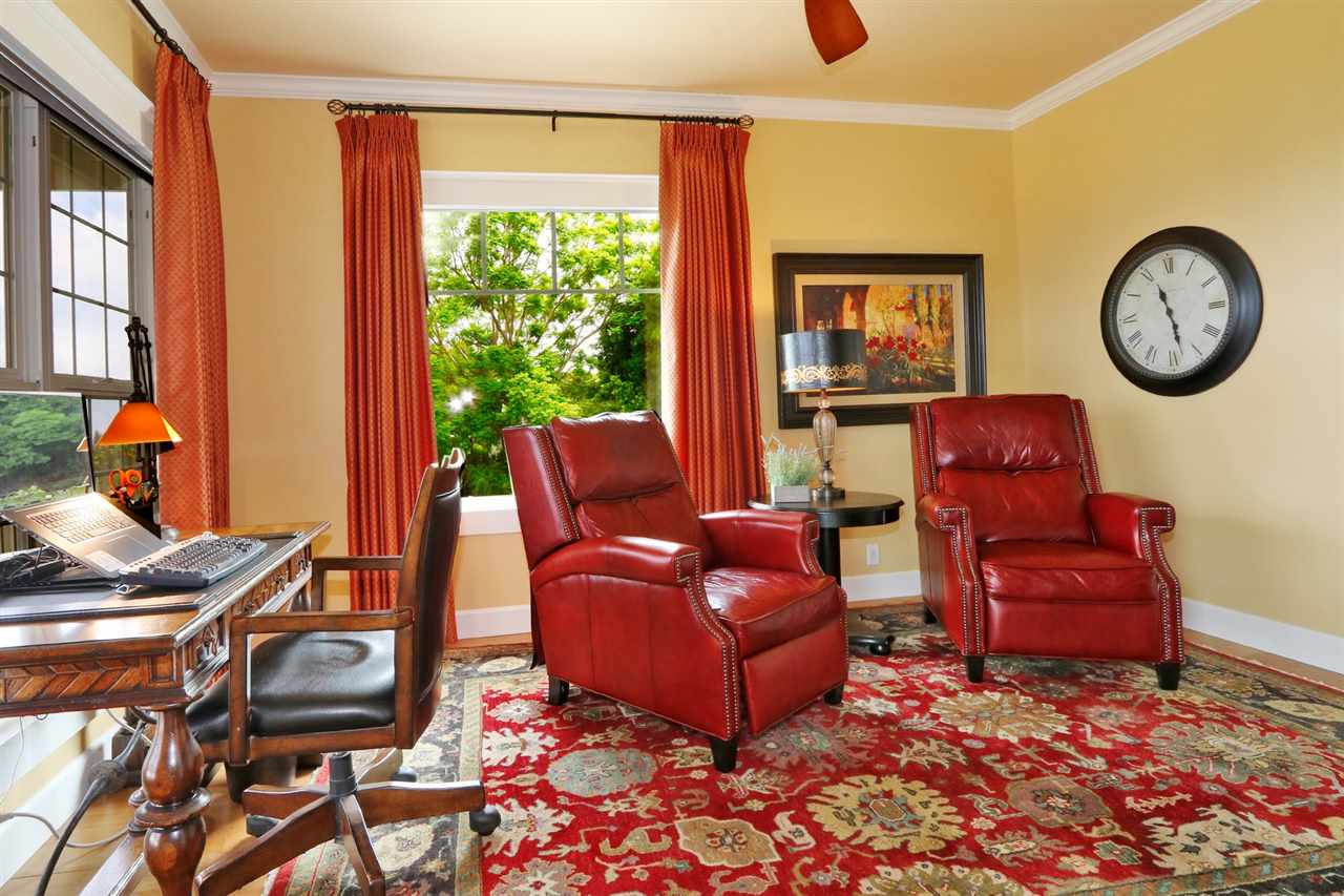 1268 Lower Kimo Drive Kula, HI 96790 - Photo 10 of 30 a living room with furniture a rug and a window