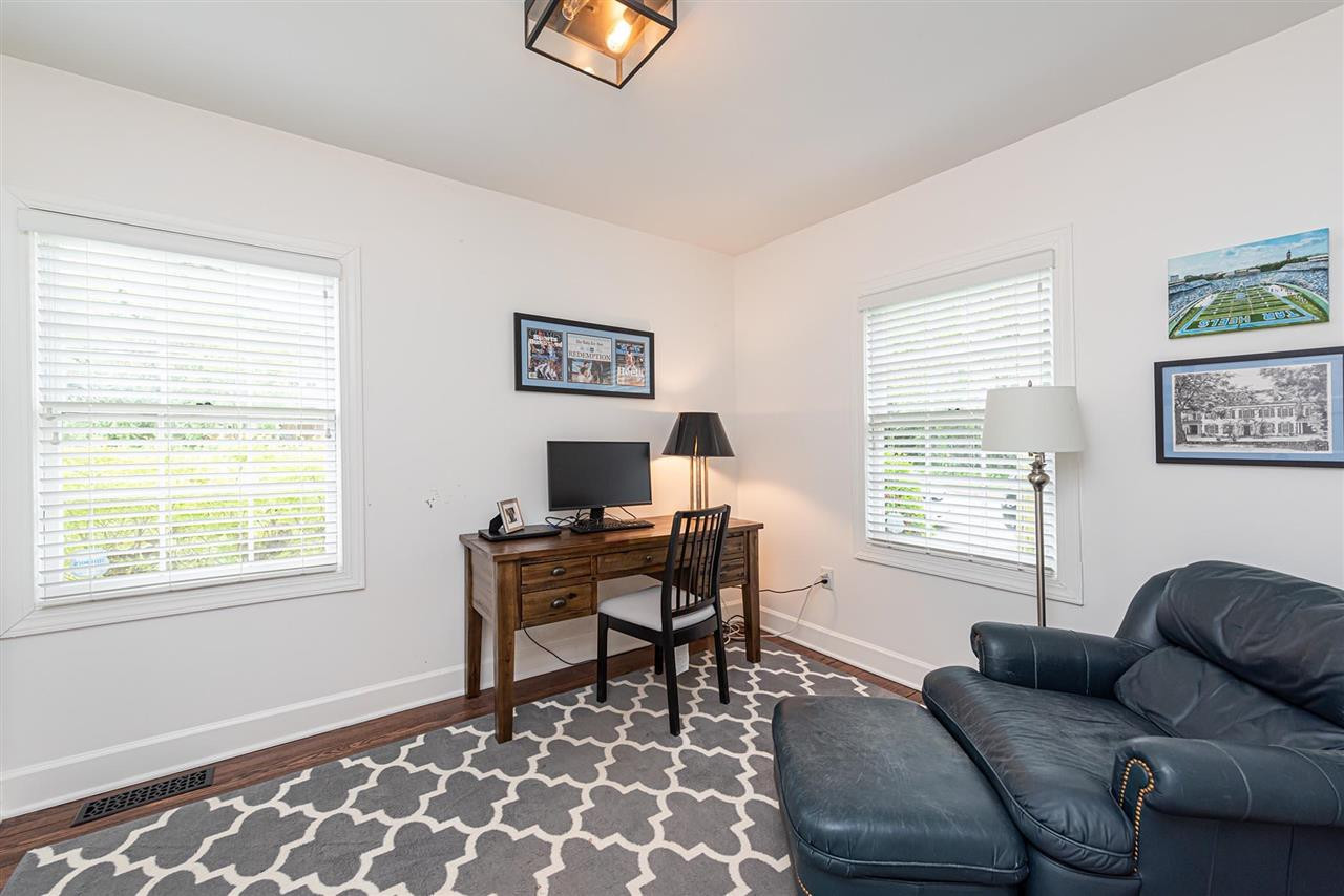 601 Dixie Trail Raleigh, NC 27607 - Photo 13 of 20 Photo 13