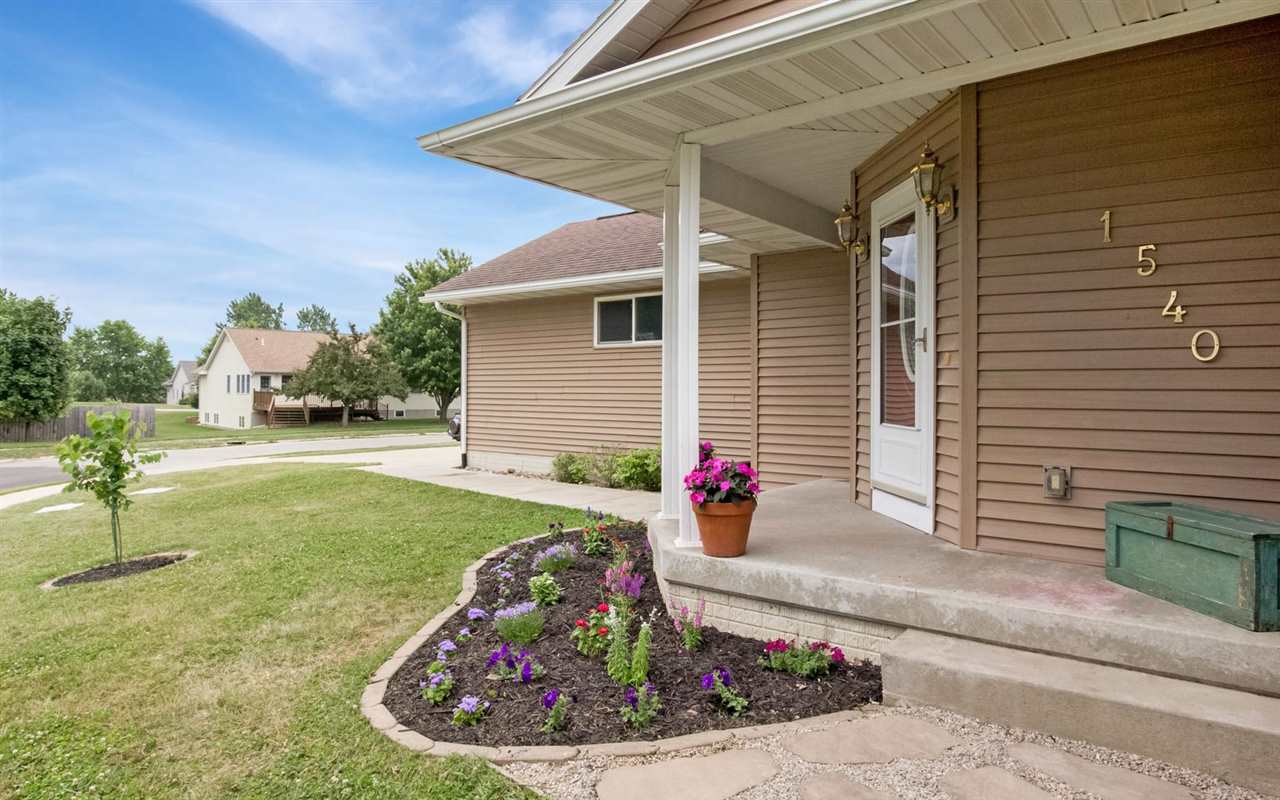 1540 Ranmar Court Ely, IA 52227 - Photo 2 of 25 Gallery Image 2