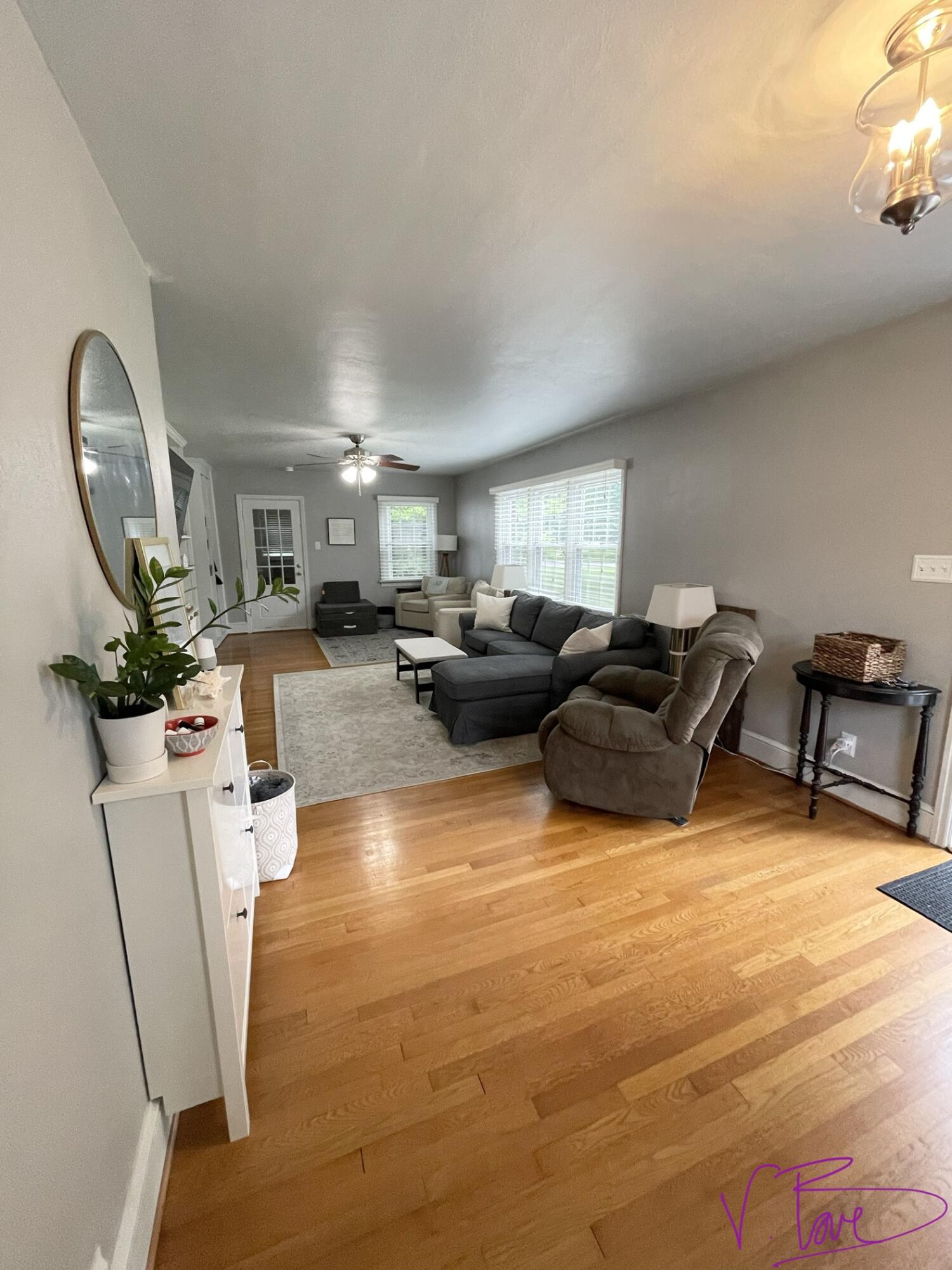 1104 Highland Road Salem, VA 24153 - Photo 11 of 49 Beautiful hardwoods