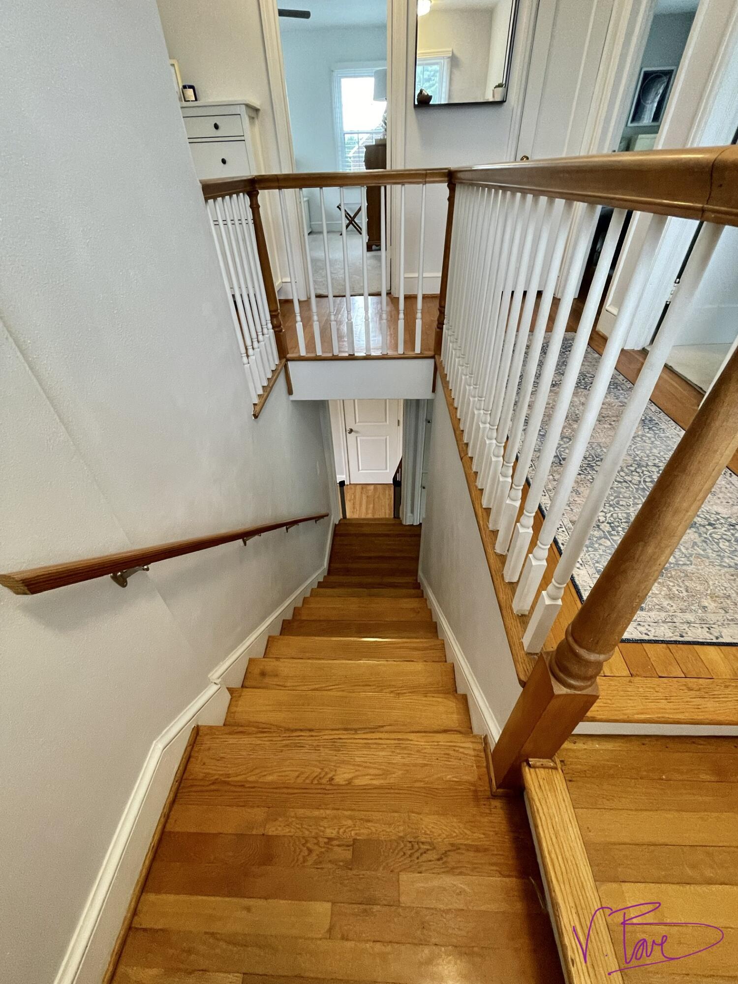 1104 Highland Road Salem, VA 24153 - Photo 26 of 49 Upper foyer