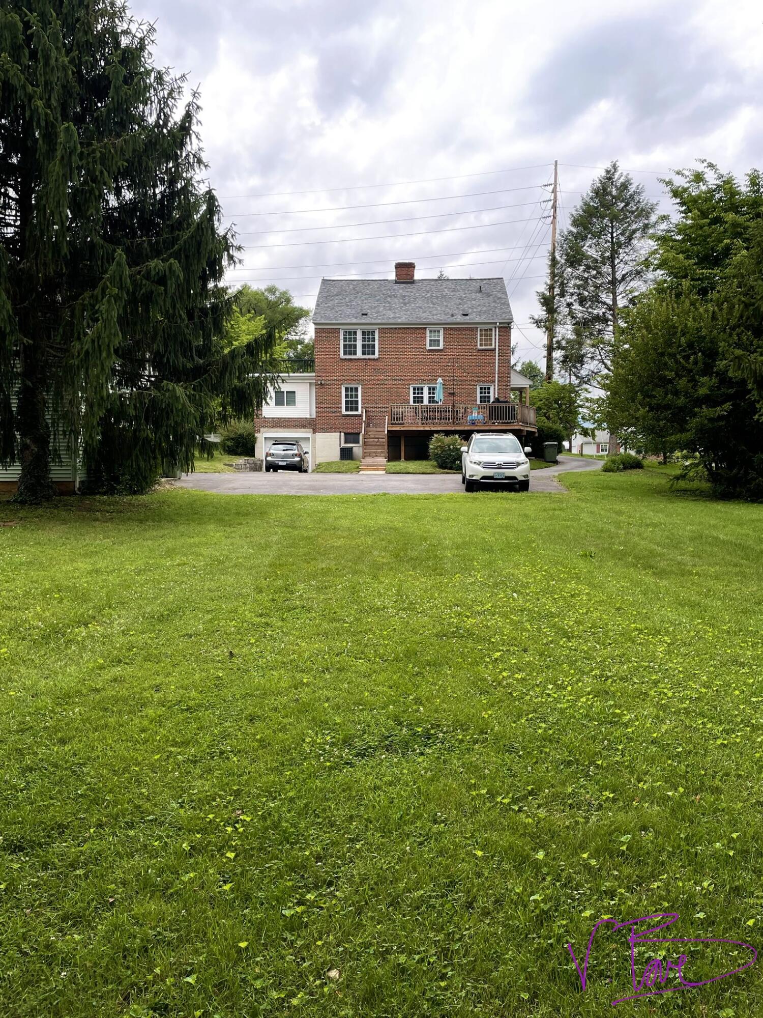 1104 Highland Road Salem, VA 24153 - Photo 47 of 49 35F5D4C6-9C38-4FB4-8C2E-59AB071F5DEE