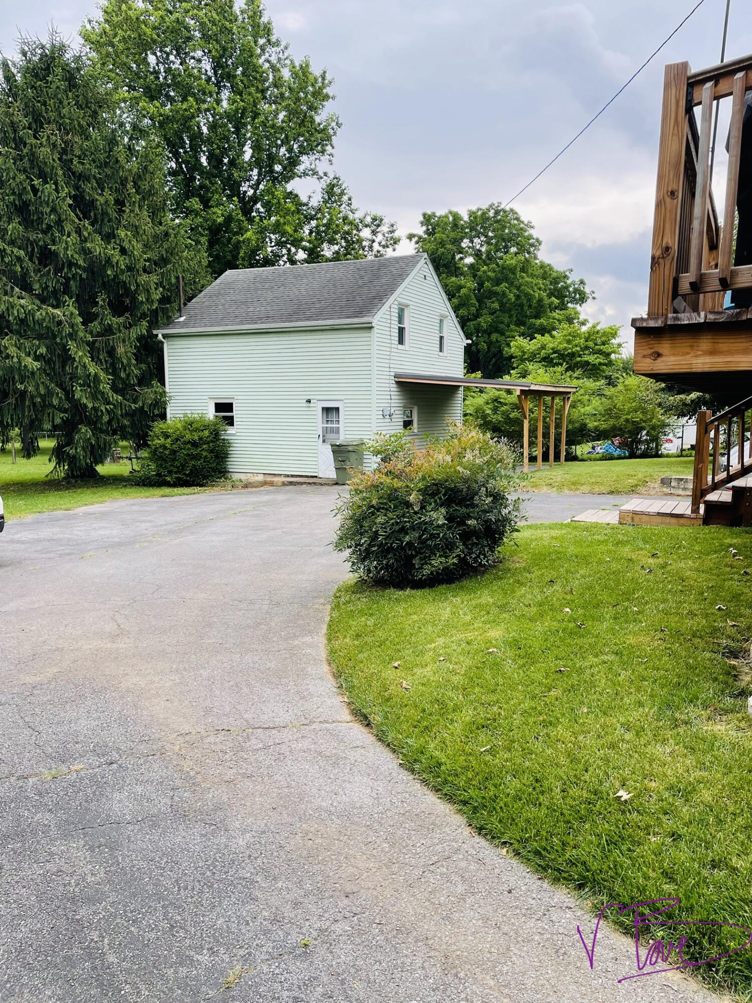 1104 Highland Road Salem, VA 24153 - Photo 49 of 49 0A03BFAF-0B8A-4090-BC9B-35B4FD4D8D78